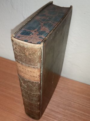 The Natural History of Selborne: With Observations on Various Parts of Nature and The Naturalist's Calendar