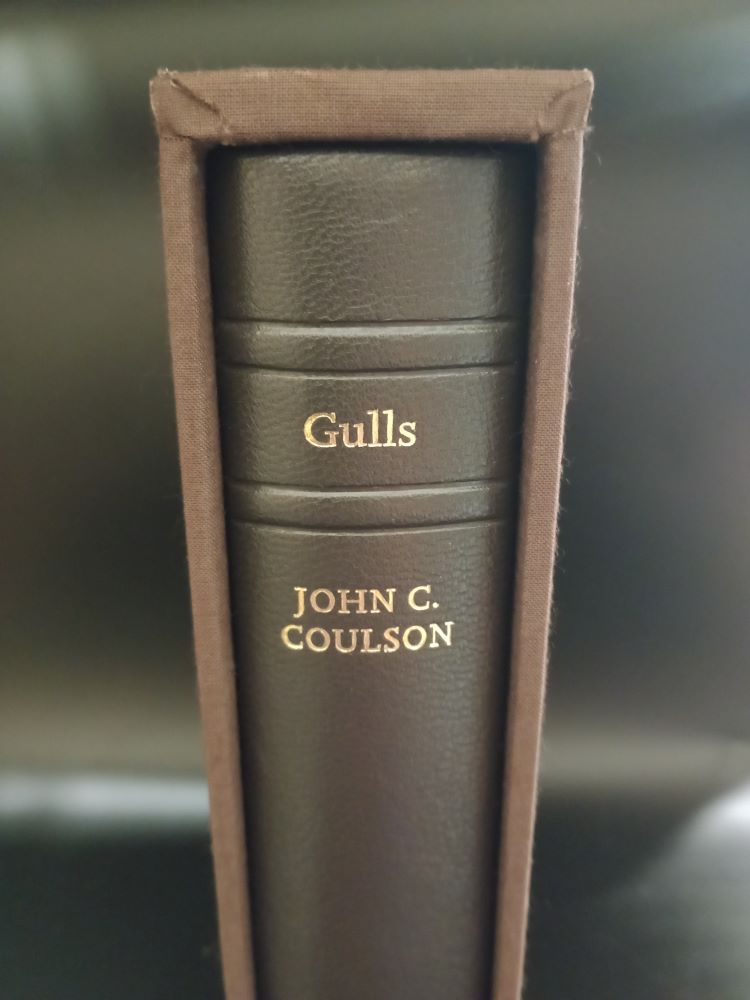 Gulls: New Naturalist 139: Leather bound - Image 2