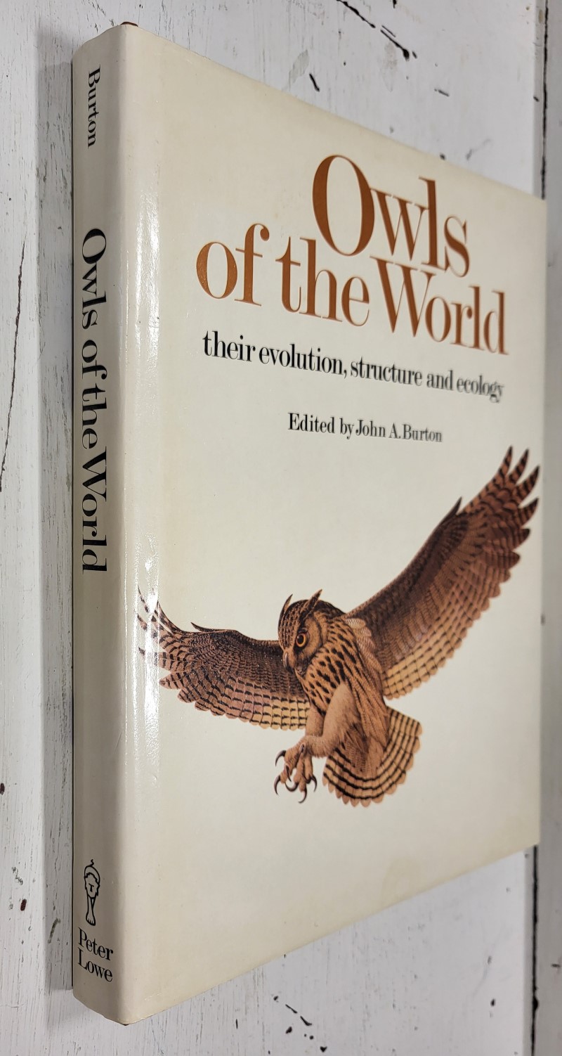 Owls of the World