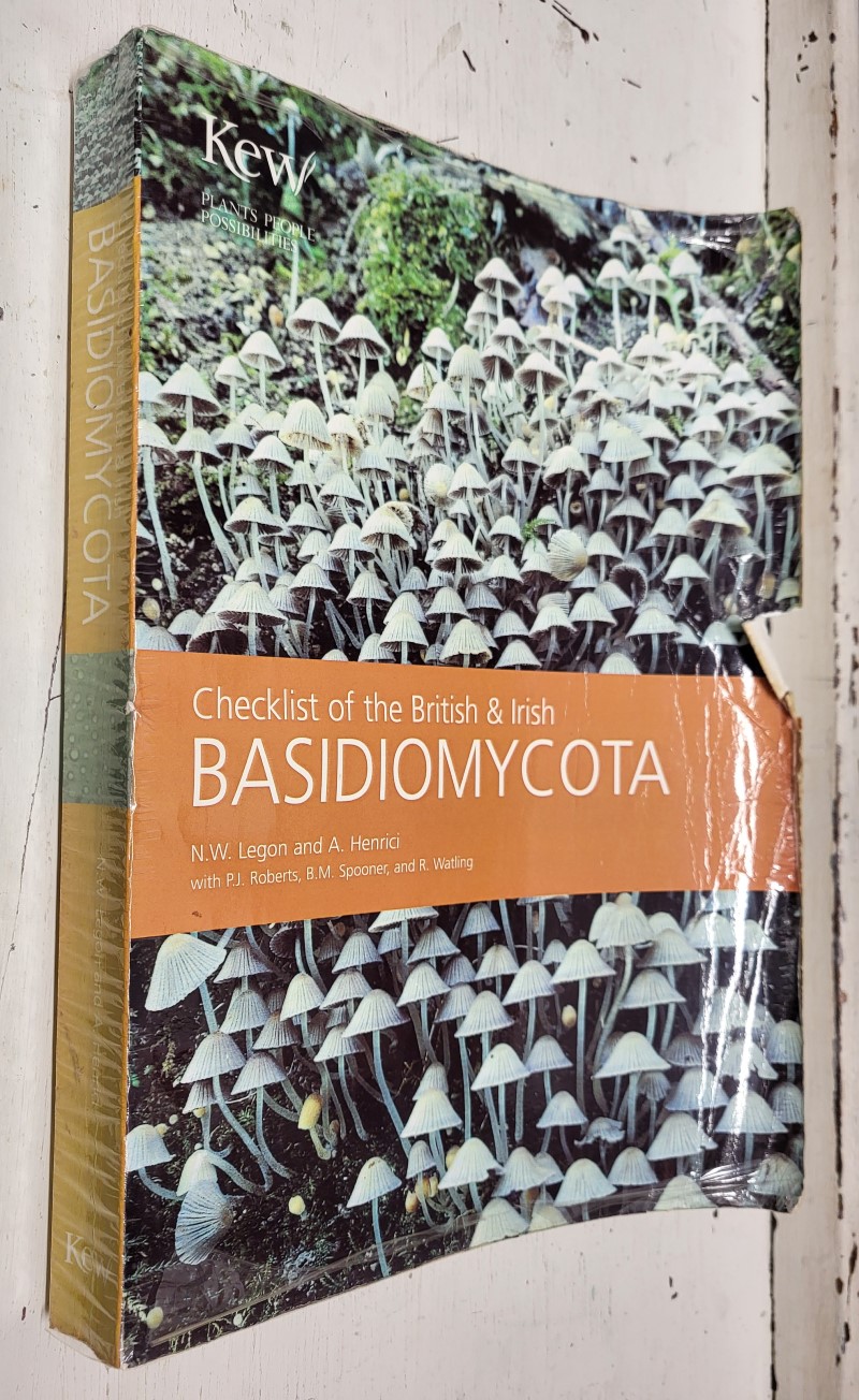 Checklist of the British and Irish Basidiomycota