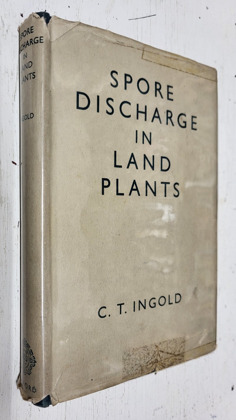 Spore Discharge in Land Plants
